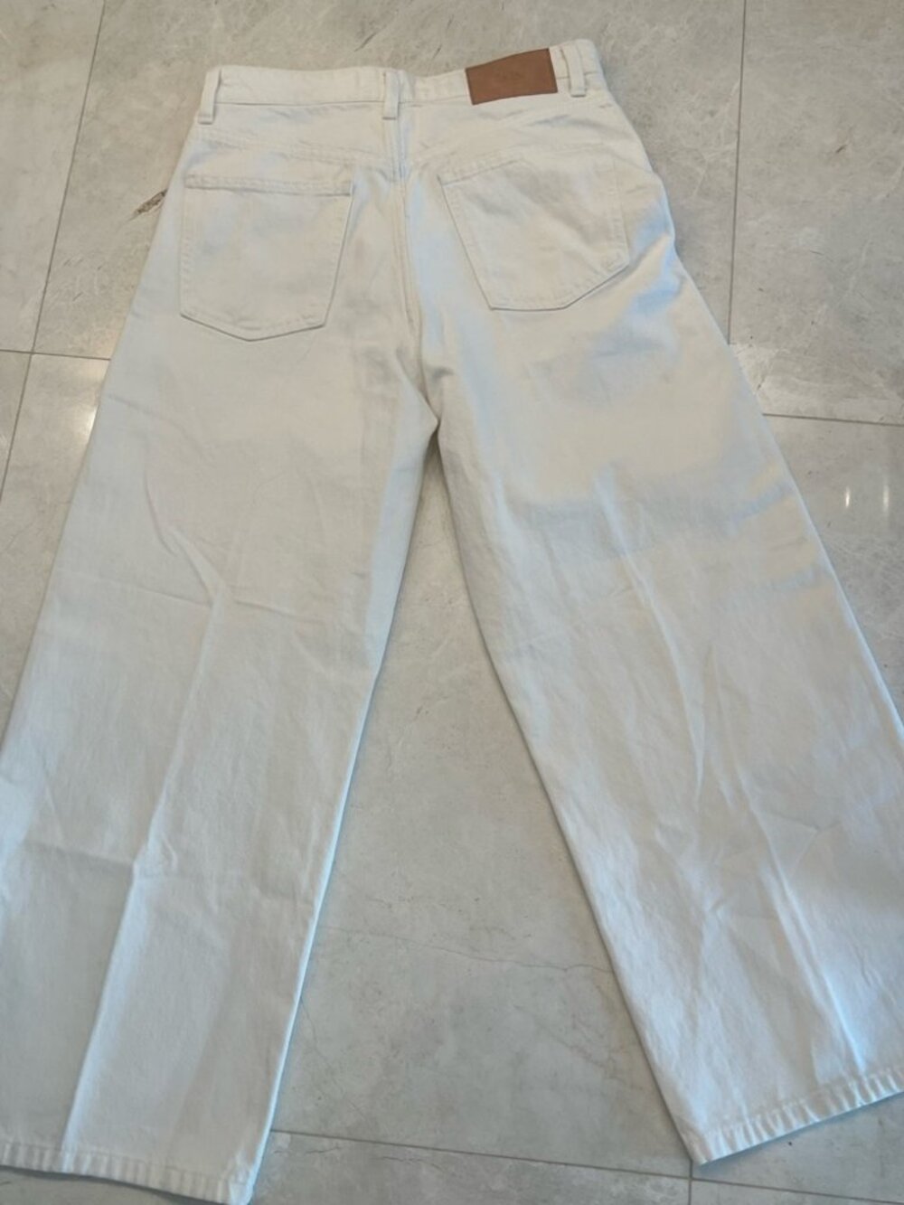 Zara White High Waist Flare Jeans Button Fly US 6 NWT